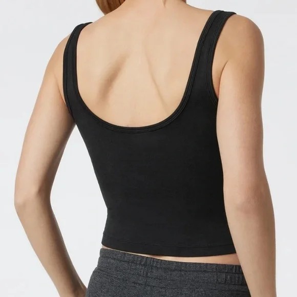Vuori Sunrise Crop Ribbed Tank - Picture 8 of 12
